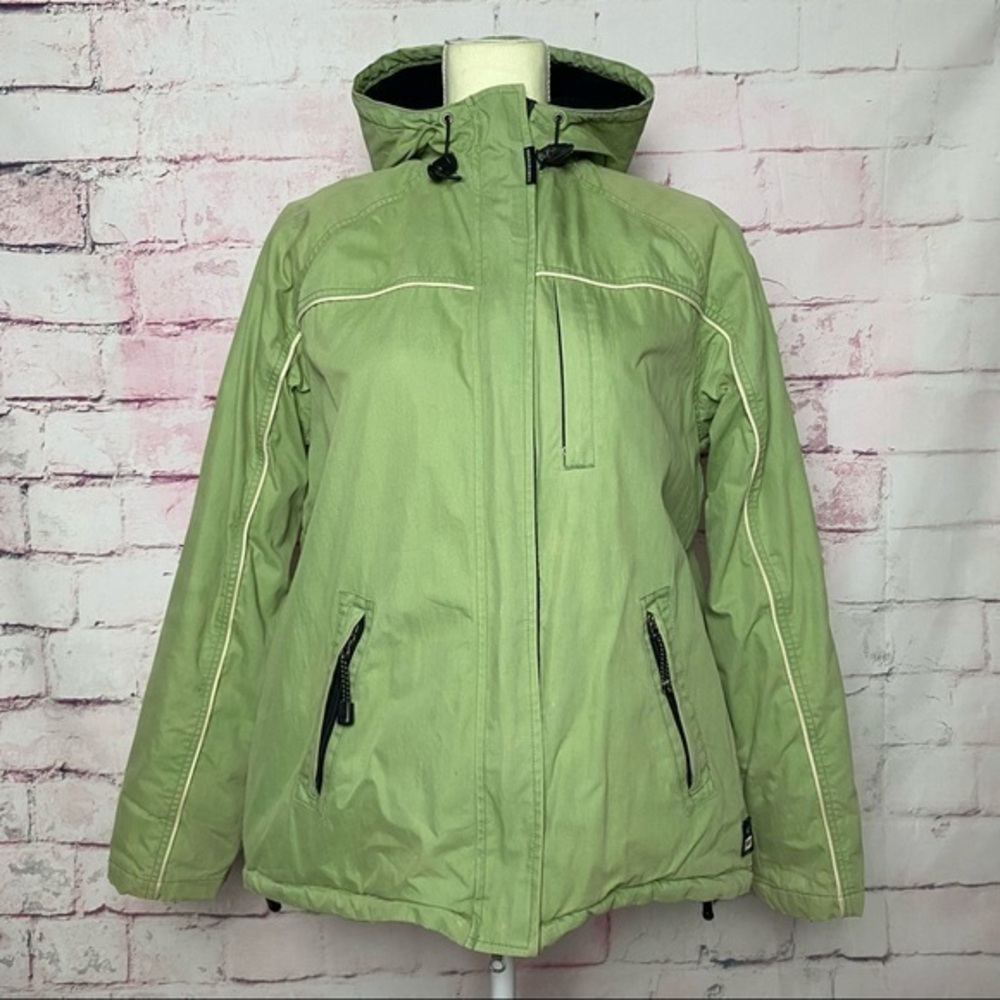 ABERCrOMBIE & FITCH Green Diverse Climate …